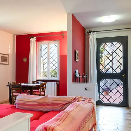 Borgo Pasqui بيت للعطل دْيانو مارينا