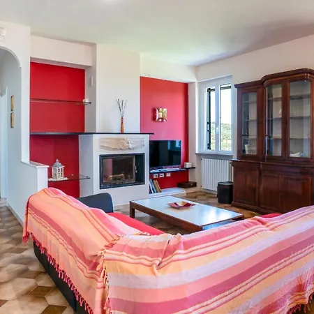 Borgo Pasqui دْيانو مارينا